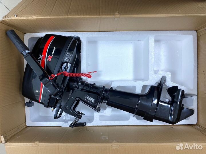 Лодочный мотор HDX R series T 5 BMS витрина