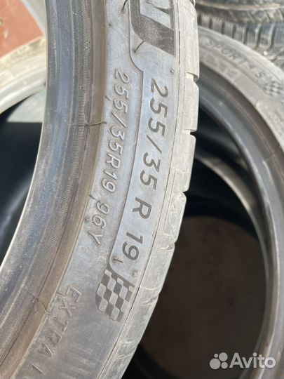 Michelin Pilot Sport 4 S 255/35 R19