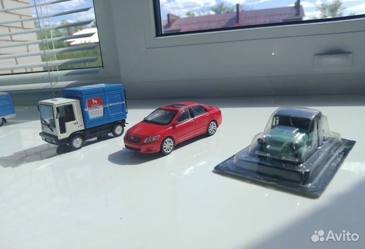 Модели автомобилей 1:43, из коллекции автопрома