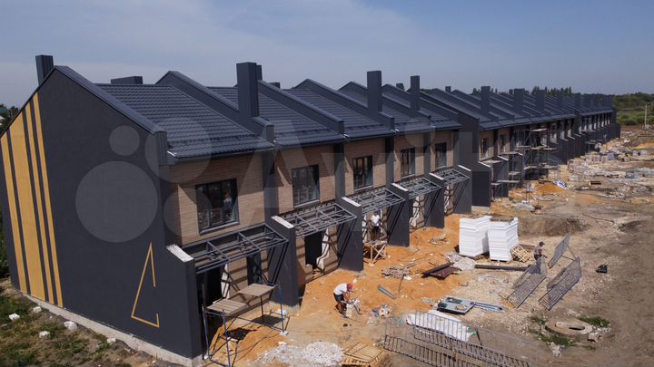 2-к. квартира, 100,6 м², 2/2 эт.