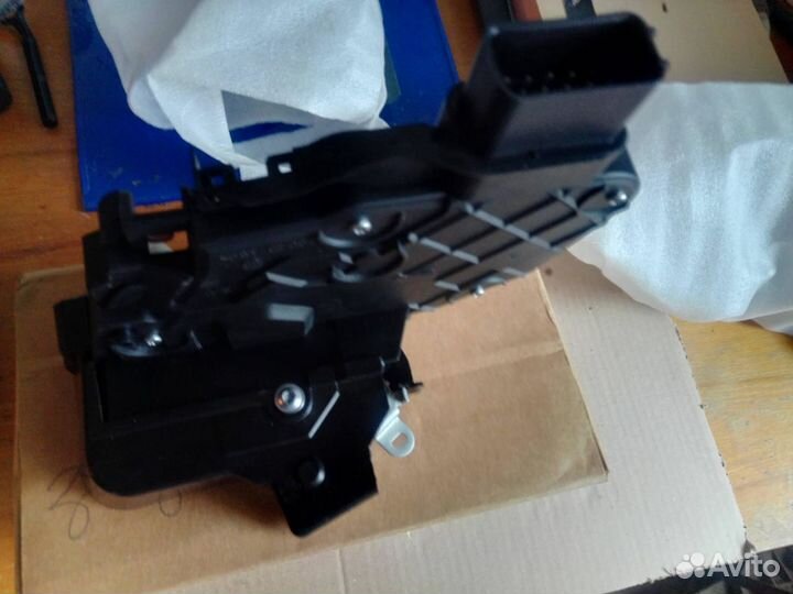 Замок двери Land rover freelander 2