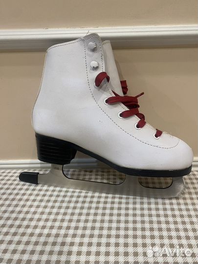 Коньки фигурные