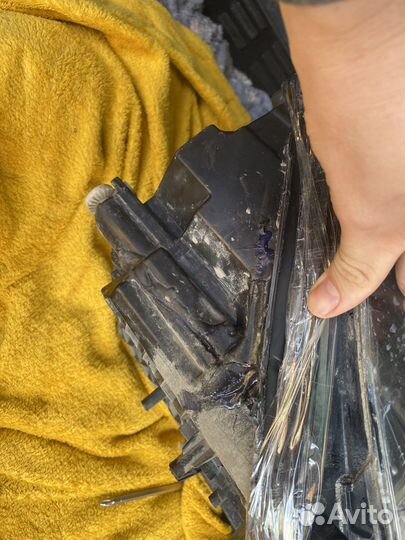 Фара Volkswagen tiguan 1