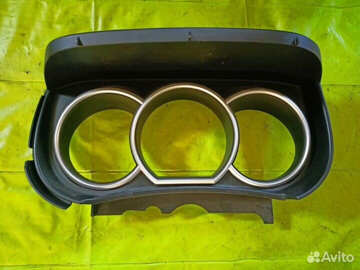 Накладка приборной панели на Nissan Tiida C11 2012