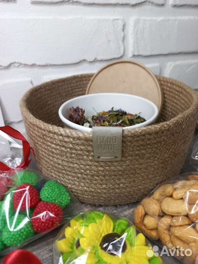 Подарочный набор + корзина из джута