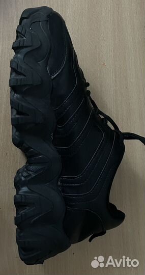 Кроссовки на платформе