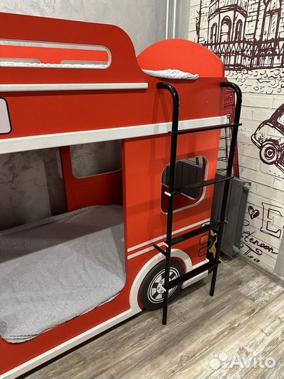 Двухъярусная кровать бу