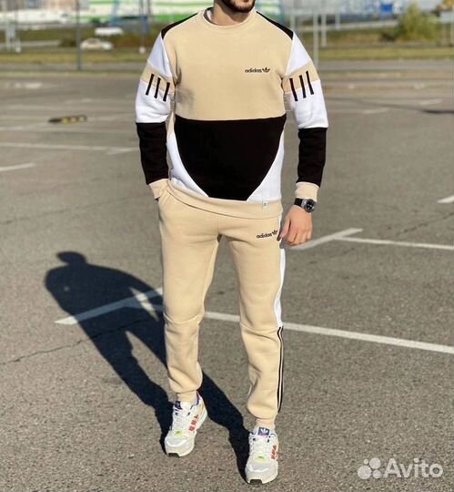 Спортивный костюм Adidas