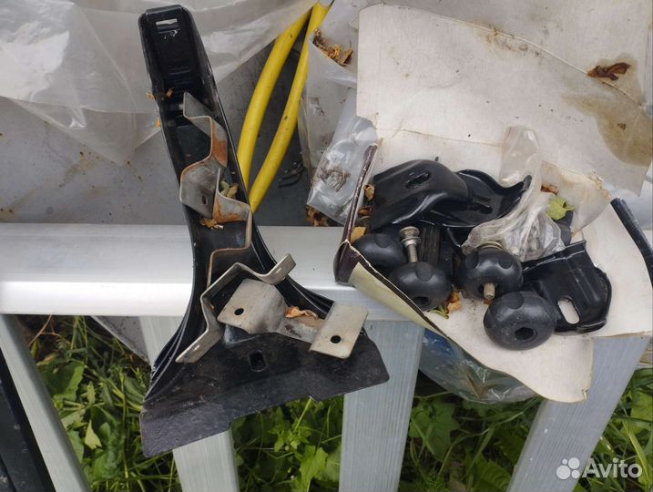 Автомобильный багажник