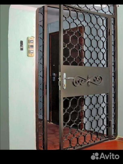 Дверь входная тамбурная 701