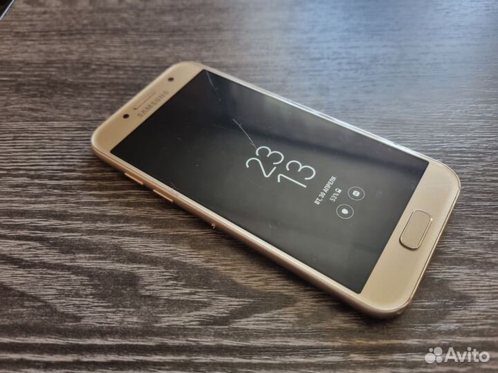 Samsung Galaxy A3 (2017) SM-A320F/DS, 2/16 ГБ