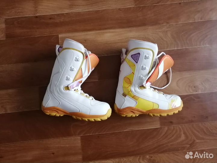 Ботинки для сноуборда (женские)