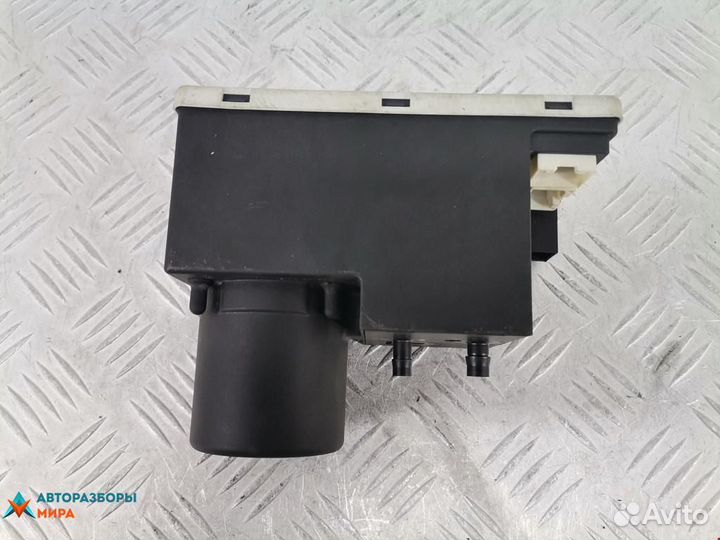 Компрессор центрального замка Audi A3 8L 1997