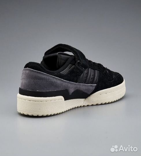 Adidas forum low black