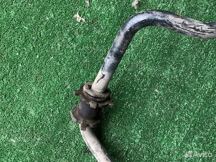 Стабилизатор задний подвески Toyota LC 200