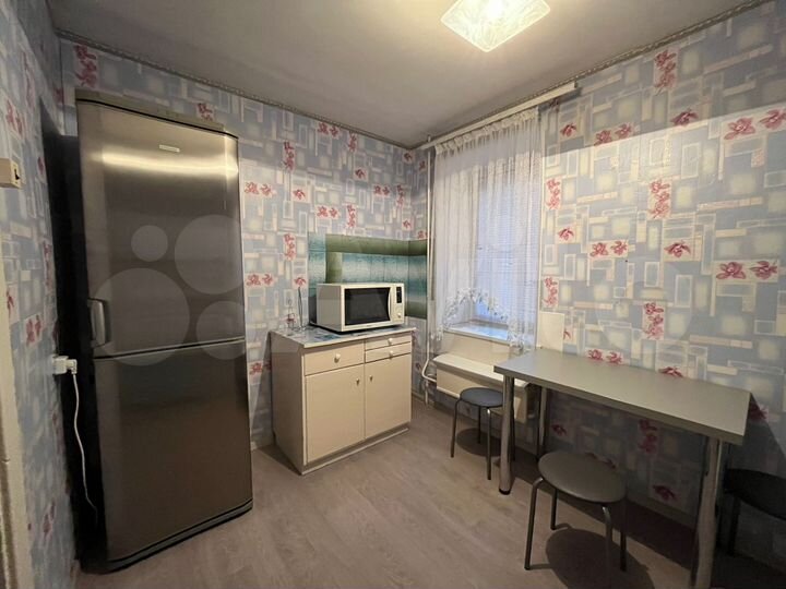2-к. квартира, 52 м², 1/5 эт.