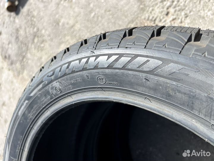 Sunwide Snowide 235/45 R17 120U