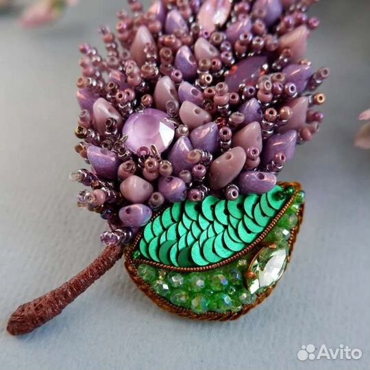 Брошь из бисера Веточка Сирени Цветущая Сирень