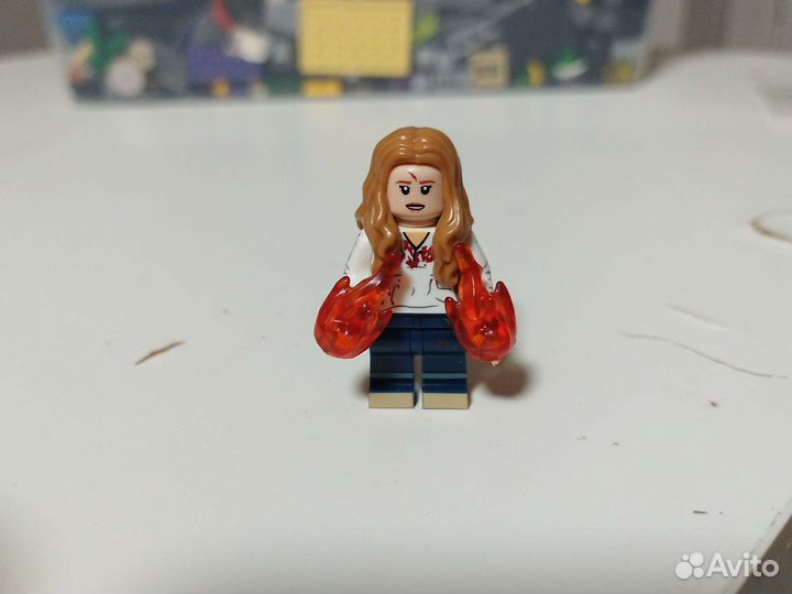 Lego фигурка алая ведьма