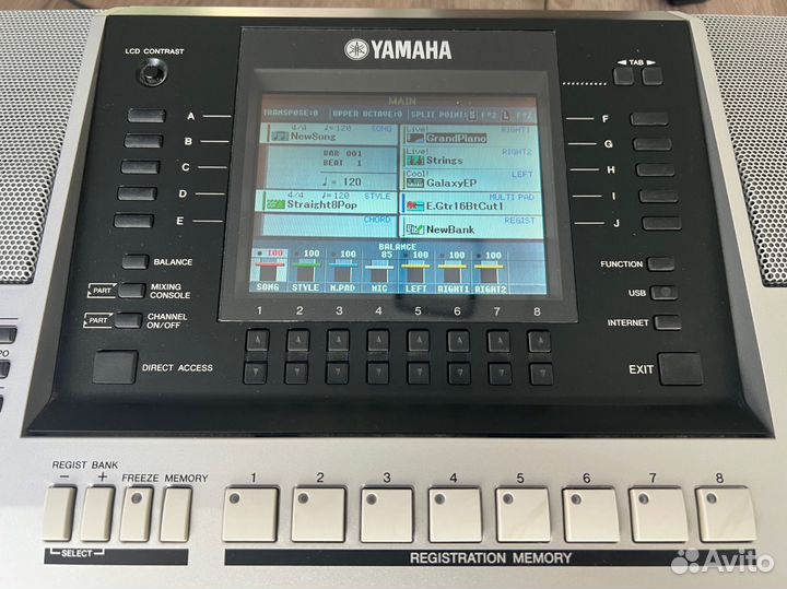 Профессиональный синтезатор Yamaha PSR S-900