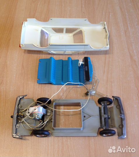 Модель Волга газ-24 электромеханическая, 1970-е