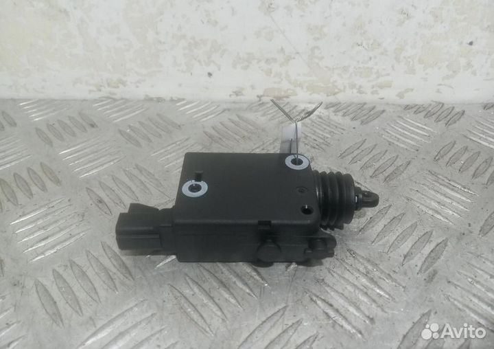 Активатор замка багажника Opel Zafira A