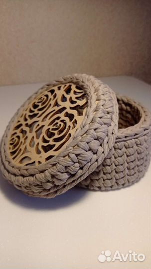 Вязаные интерьерные корзинки с крышкой