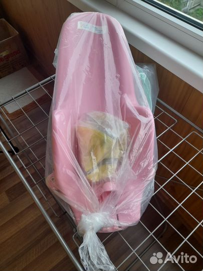 Горка, стульчик и круг для купания