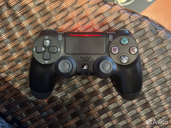 Джостик ps4