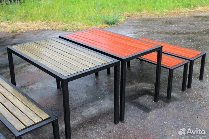 Столы, табурет,вешалки