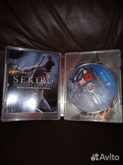 Sekiro steelbook с игрой + Art book
