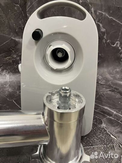 Мясорубка с овощерезкой Новая