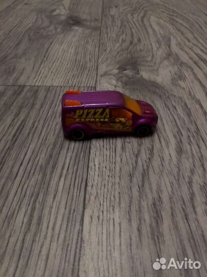 Игрушечная машинка HotWheels