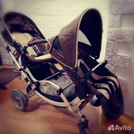 Коляска для двойни