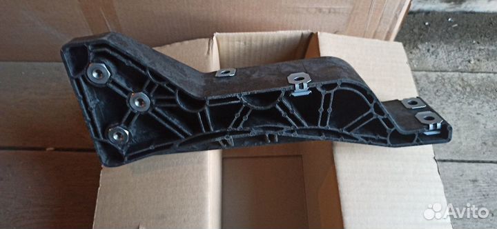 Опора бампера 81.41614-6000 MAN TG-S правая