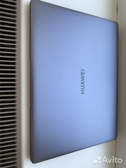 Ультра тонкий ноутбук