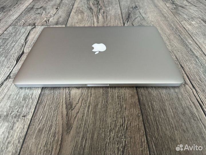 MacBook Pro 15 2018 Retina /Core i7/16GB/1TB SSD