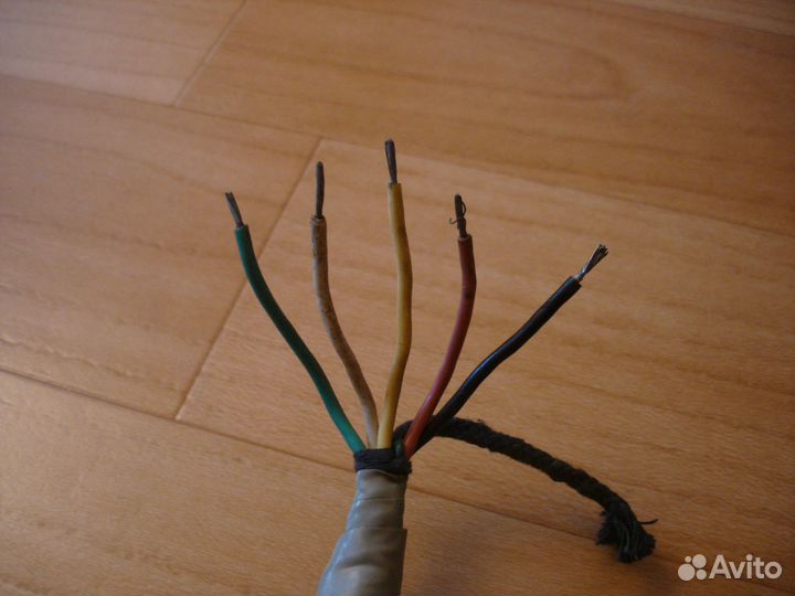 Провод (возможно по раме) Газ-53,52 или Заз-968