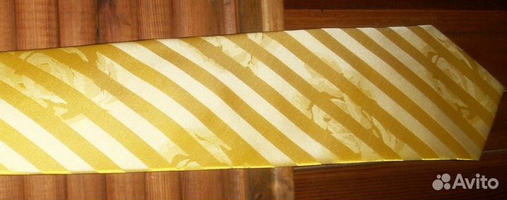 Чрезвычайно солнечный галстук,красота текстиля