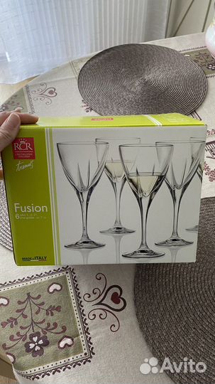 Набор бокалов для вина
