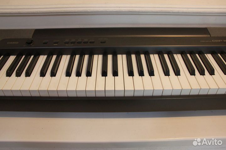 Casio CDP-100 (Цифровое пианино)