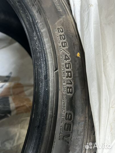Goodyear UltraGrip 8 Performance 225/45 R18 37L