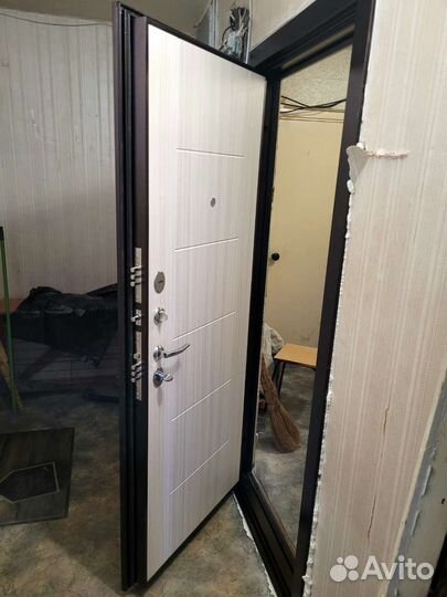 Двери входные металлические