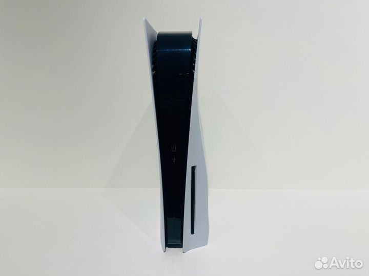 PlayStation 5 с Дисководом Б/У CFI-1108