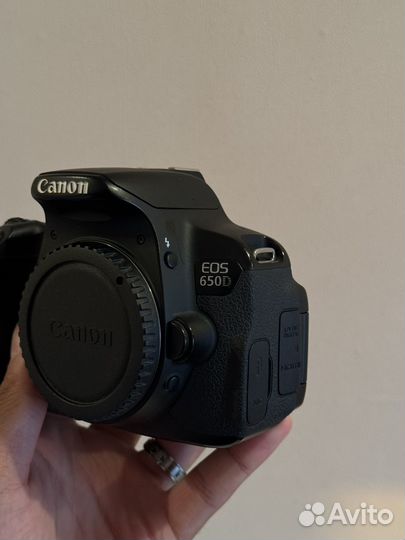 Canon eos 650d body