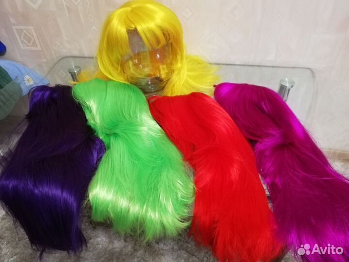 Парик цветной
