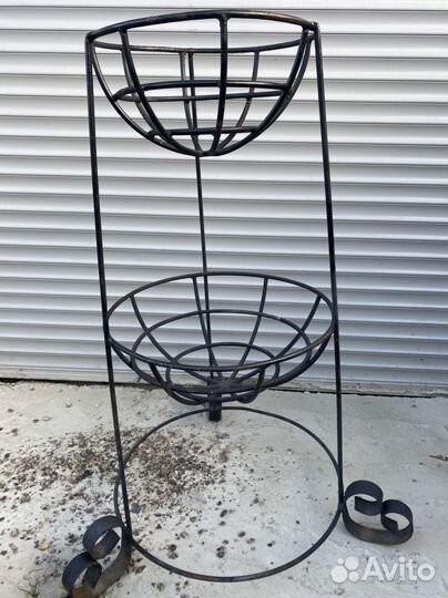 Подставка для цветов, цветочник