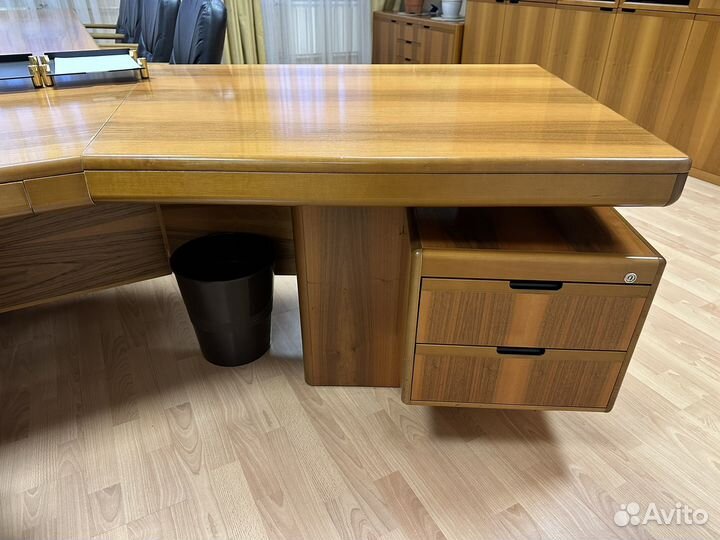 Кабинет директора руководителя