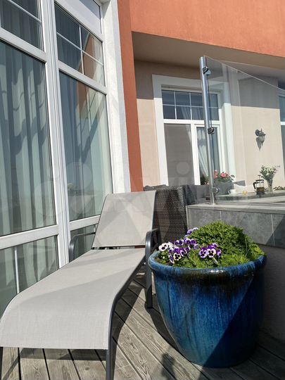 2-к. квартира, 84 м², 13/13 эт.