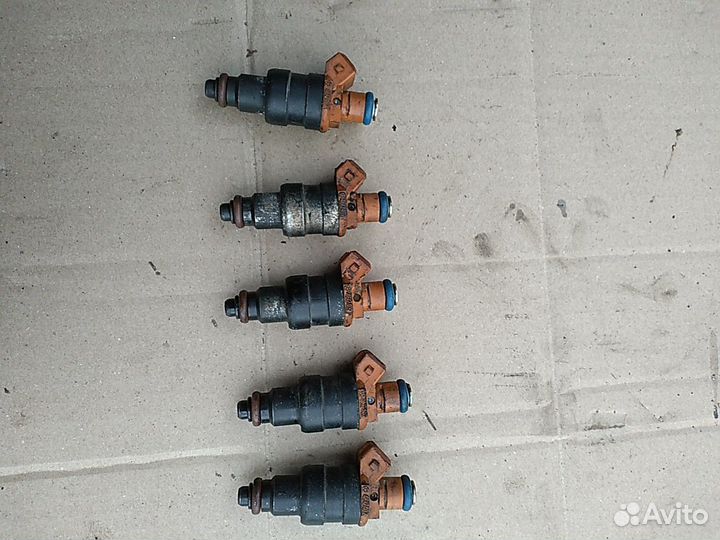 Крайслер 3,3 V6 форсунки Siemens Deka 4612402